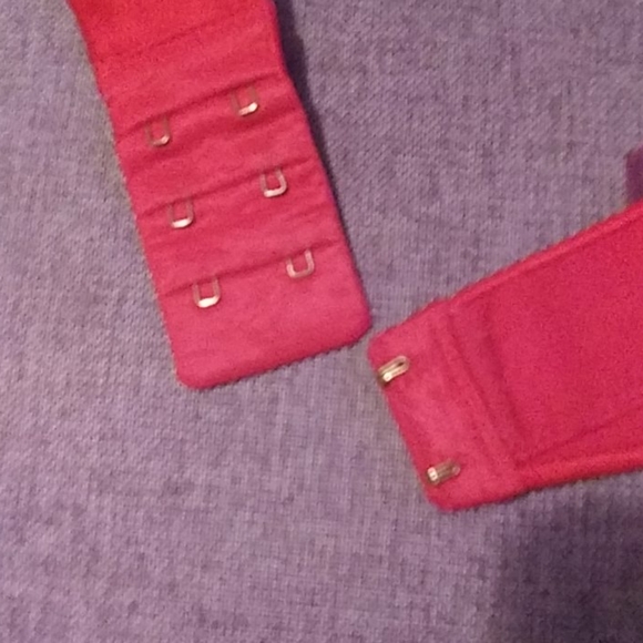 Vs Strapless Bra water pads very nice - Picture 4 of 5